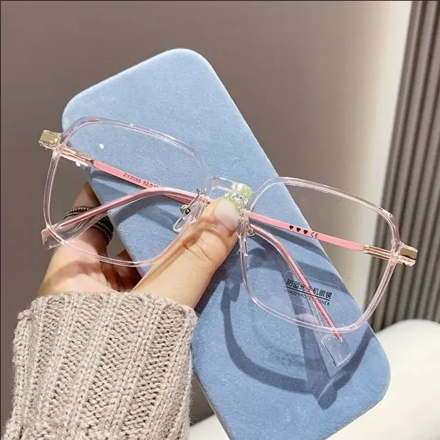 Stylish Anti-Reflective Reading Glasses You’ll Actually Love Wearing Every Day 11 Stylish Anti-Reflective Reading Glasses