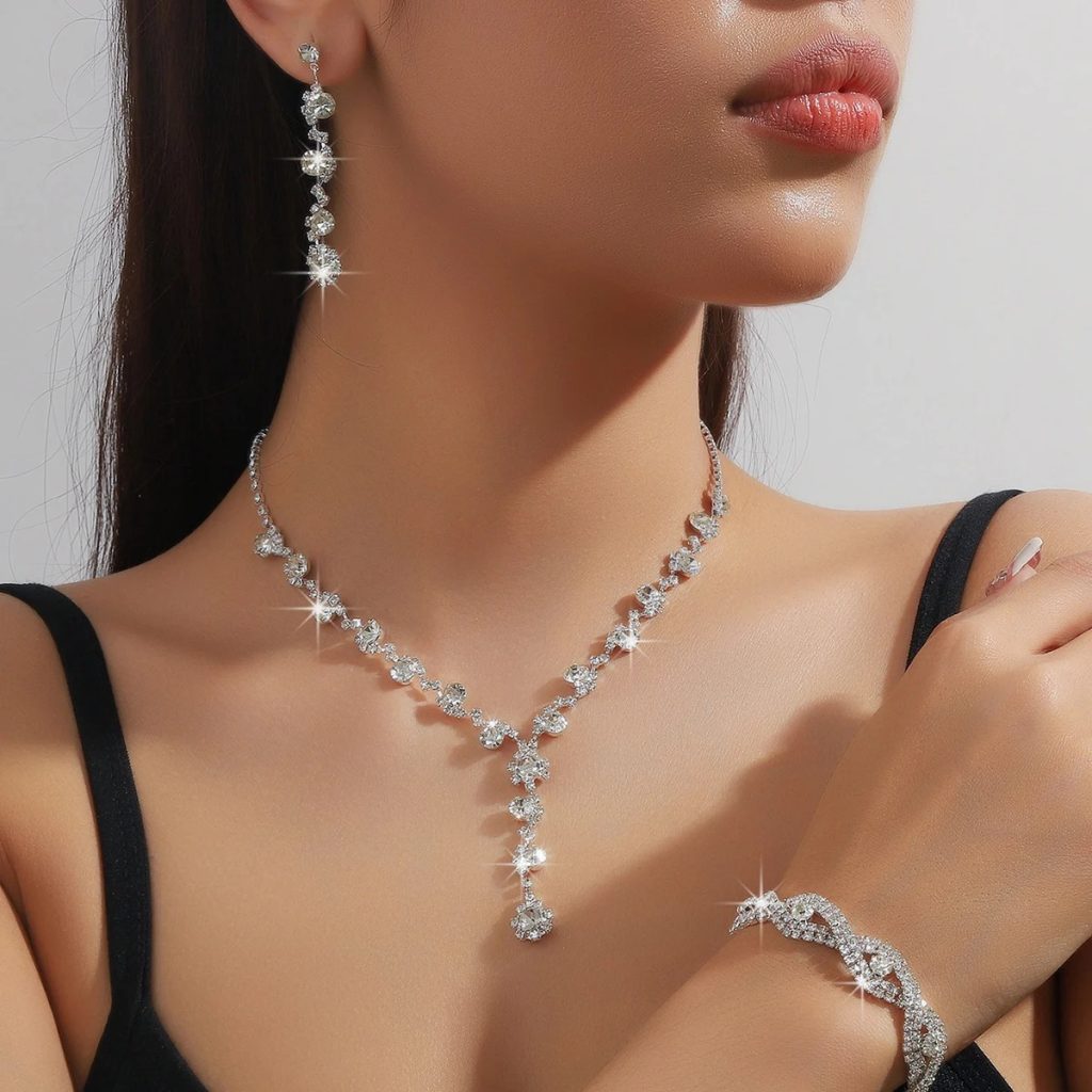 Crystal Rhinestone Necklace: Is This the Best 3-Piece Rhinestone Jewelry Set? 3 Crystal Rhinestone Necklace