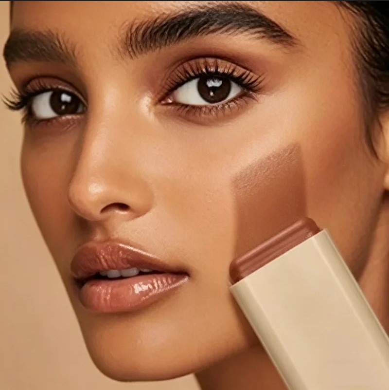 Why a Tinted Serum Balm is the Ultimate Everyday Makeup Hack 13 Why a Tinted Serum Balm